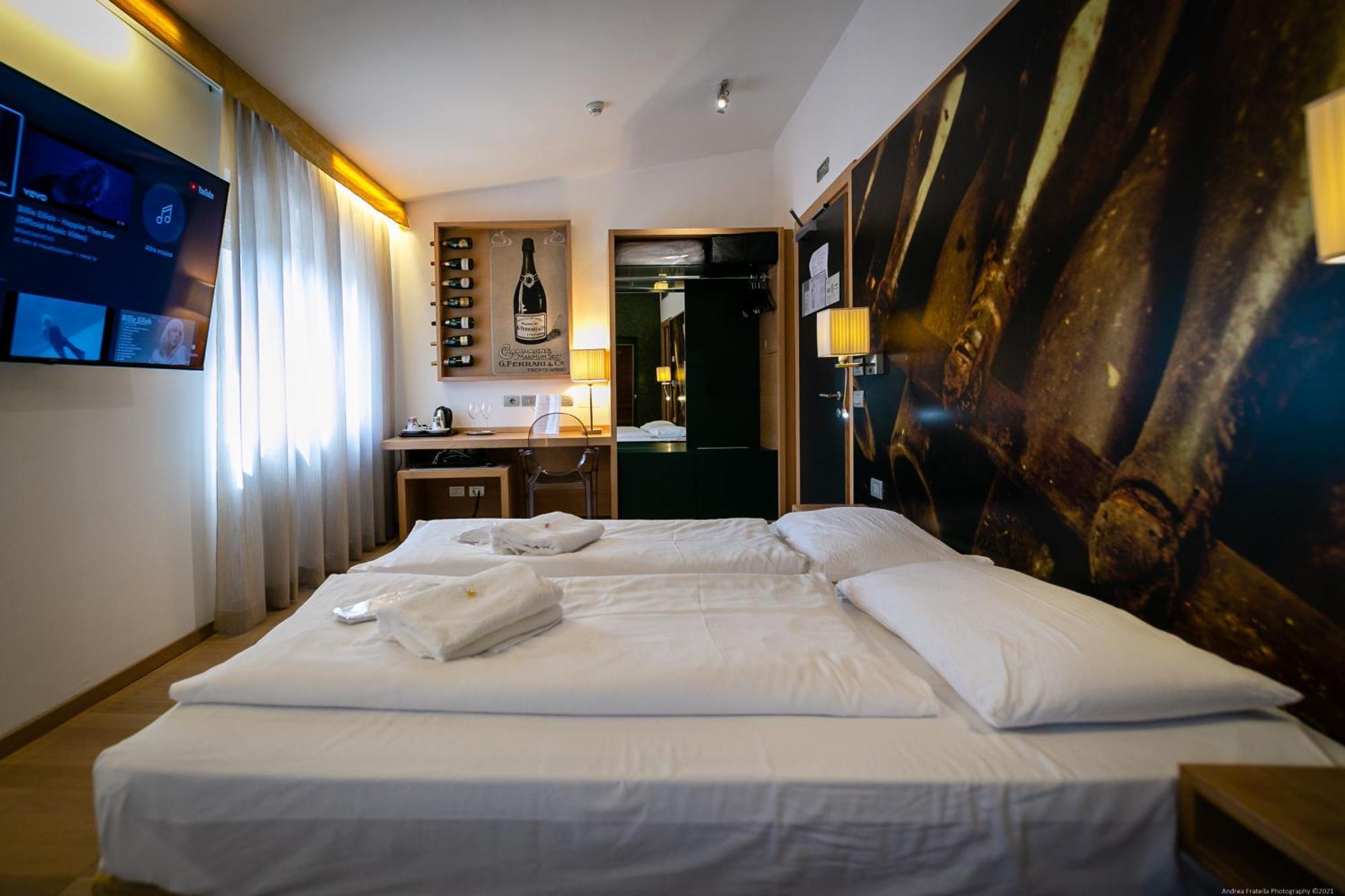 Boutique Exclusive B&B Trento Exteriör bild